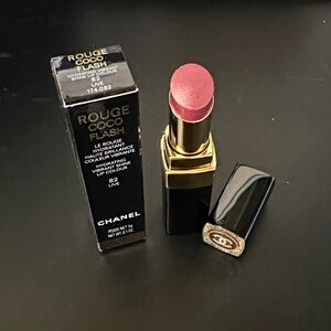 CHANEL Rouge Coco Flash Lipstick - Live Pink 82